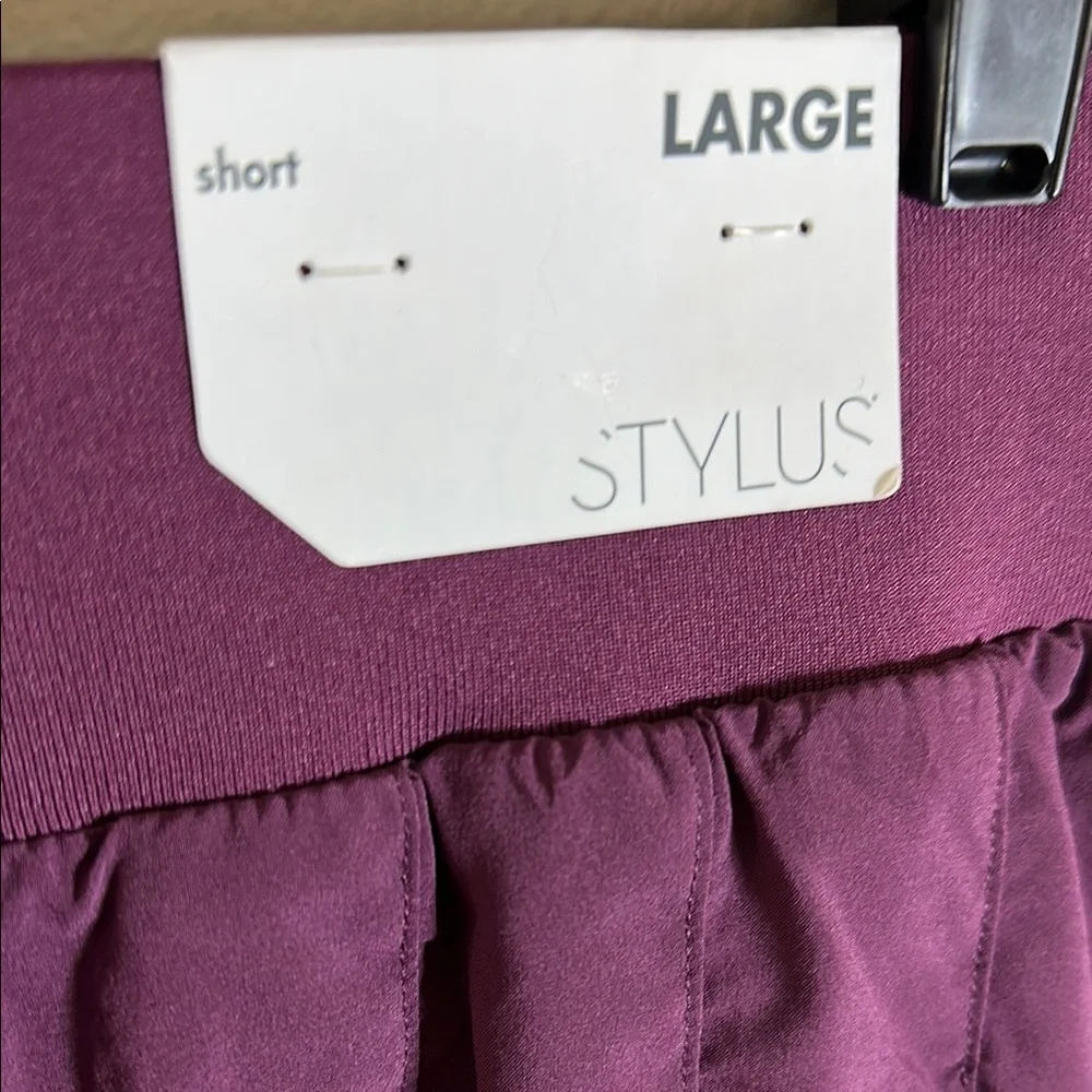 NEW Stylus Sweet‎ Plum Pleated Skort